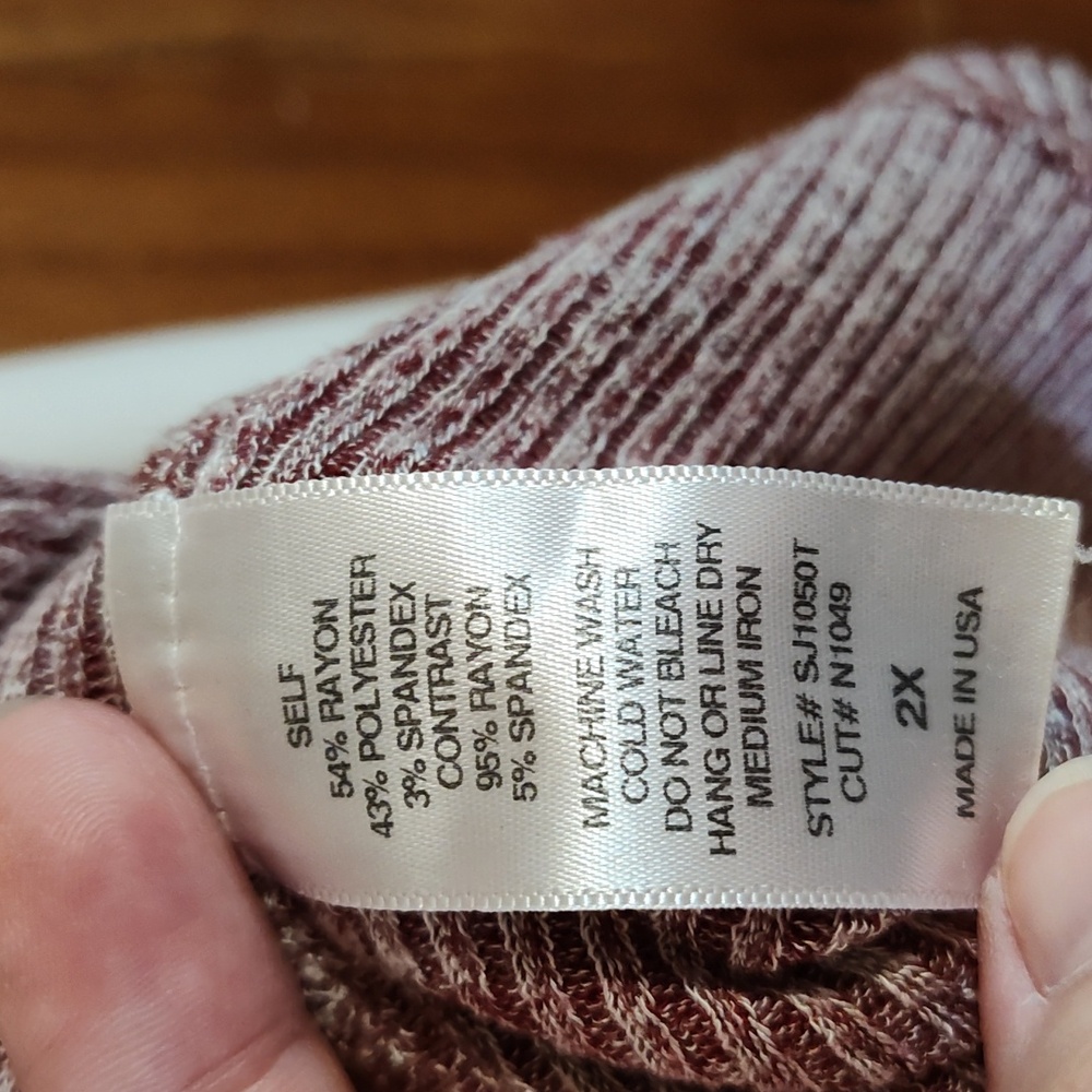 Sweet Journey Ribbed Mixed Media Turtleneck Top Marled Burgundy Cream Sleeves 2X - Picture 11 of 11